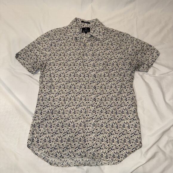 Ben Sherman Short Sleeve Button Down Shirt Size: S - Picture 3 of 7